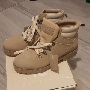 Tan Boots Suede Leather